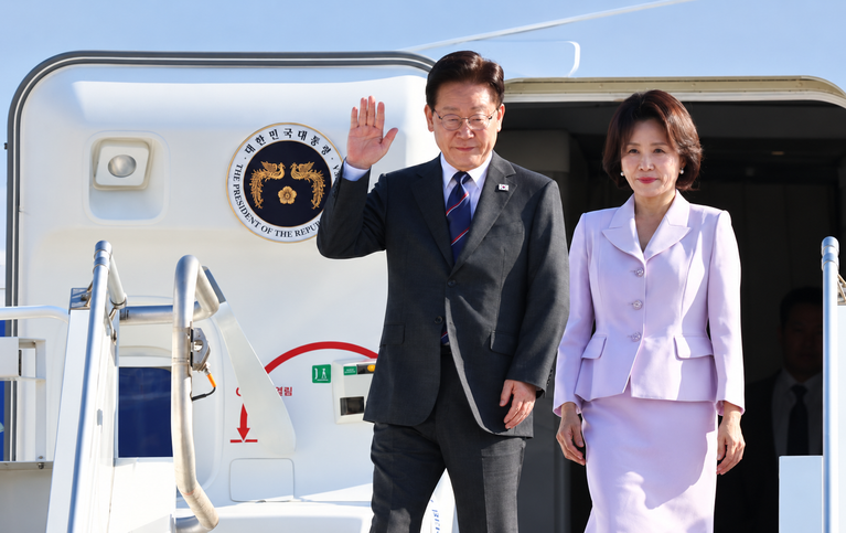 이재명 대통령·마크롱 정상회담, 호르무즈 해협 협력 논의 주목 1 image 16